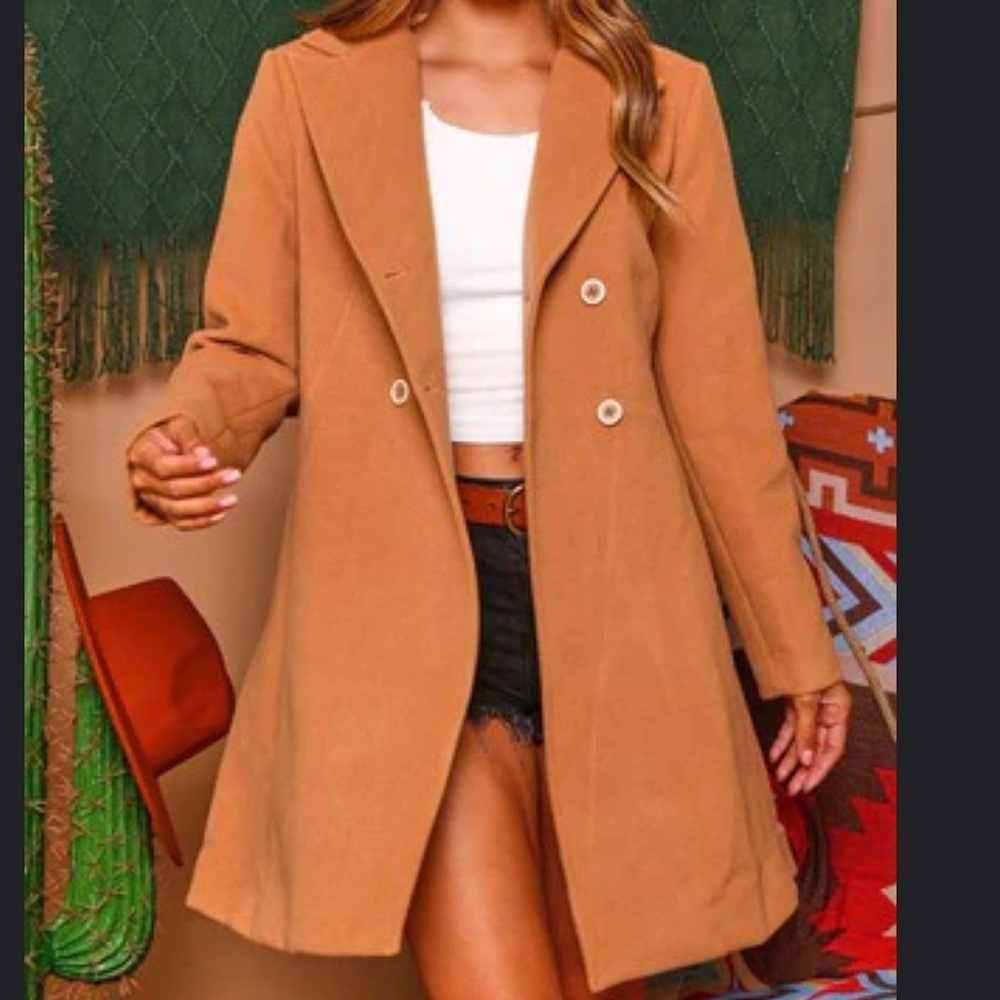 NWT size small Mid length double breasted coat, collared with long sleeves